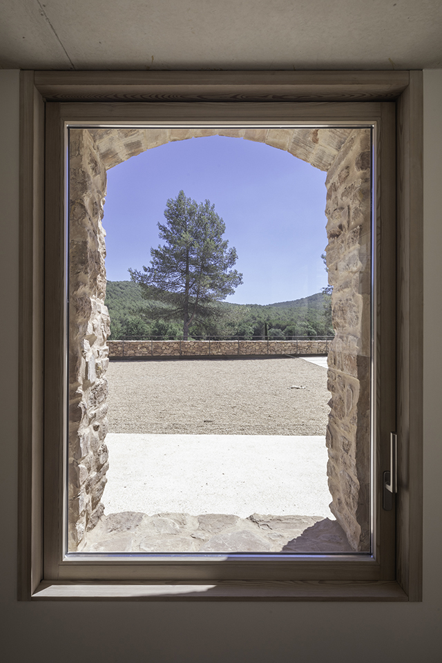 ISCLETEC - Ventanas de madera Barcelona