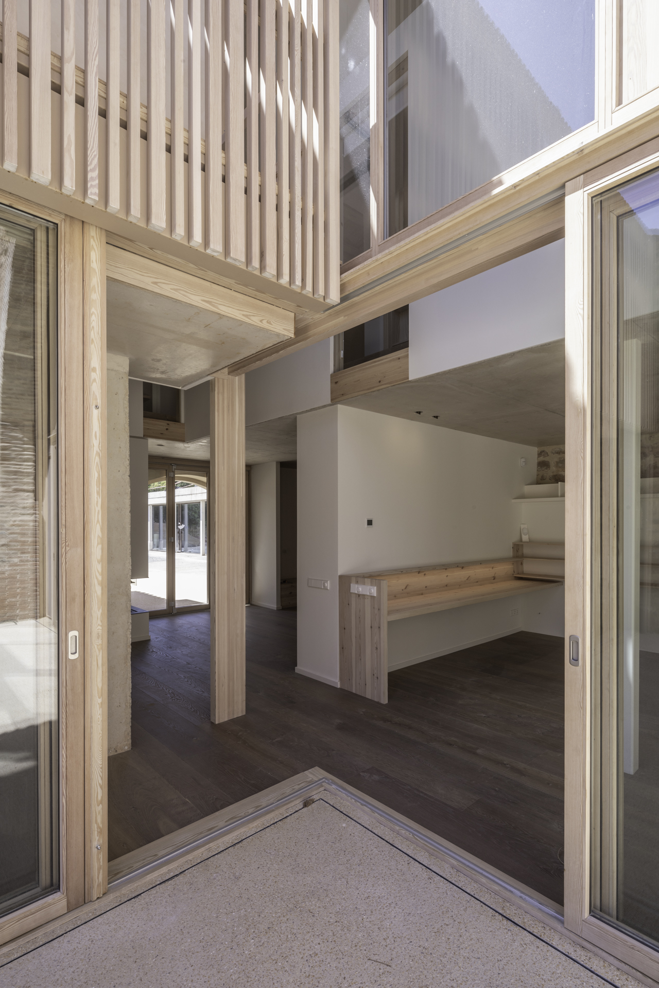 ISCLETEC - Ventanas de madera Barcelona